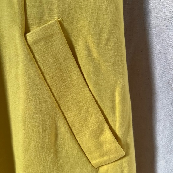 DVF yellow mini dress with pockets and back zipper closure - Picture 4 of 4